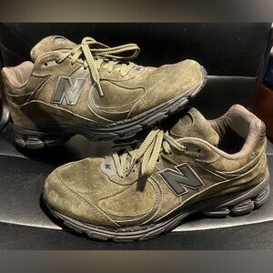 New Balance 2002R - Suede Olive & Black - Size 11, No Box